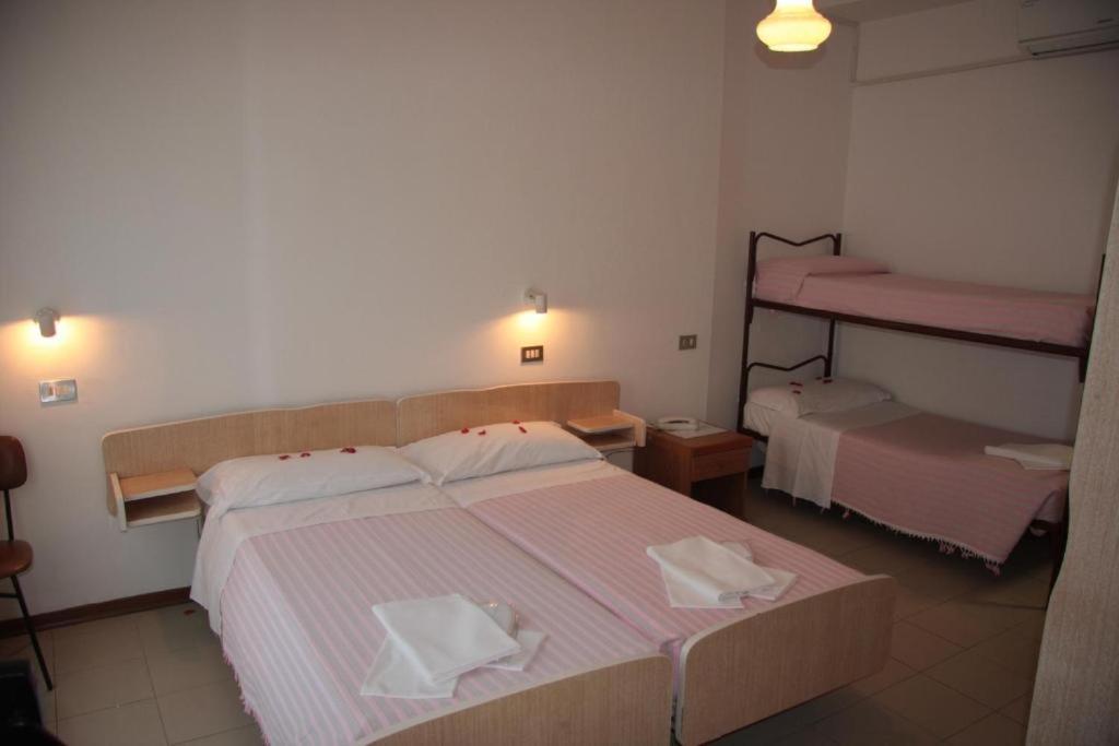 Hotel Orchidea Ρίμινι Εξωτερικό φωτογραφία