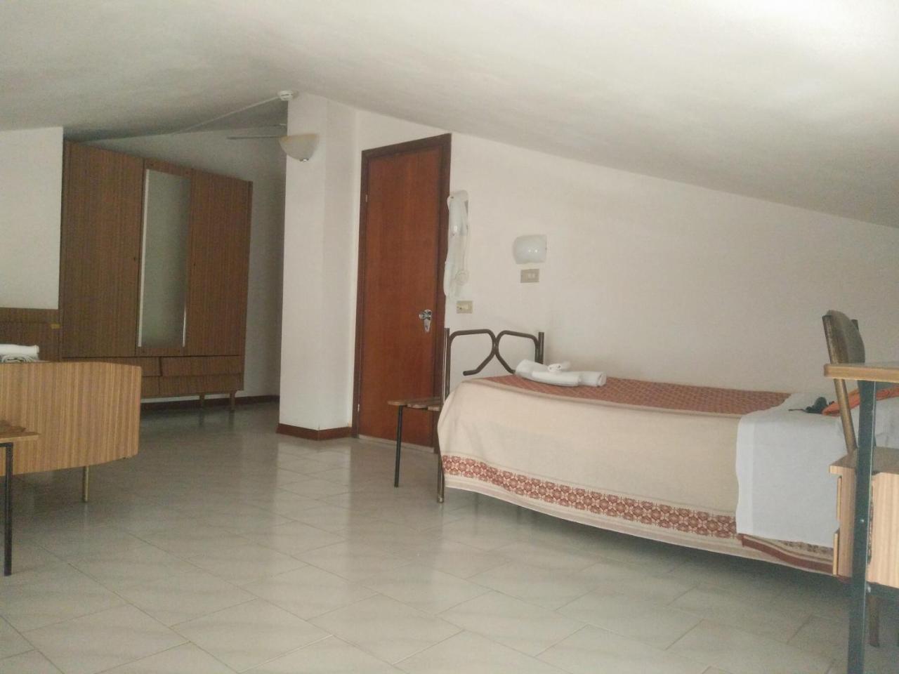 Hotel Orchidea Ρίμινι Εξωτερικό φωτογραφία